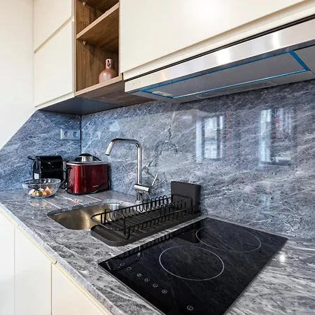 Guestready - Caldeireiros Studios Apartment Porto