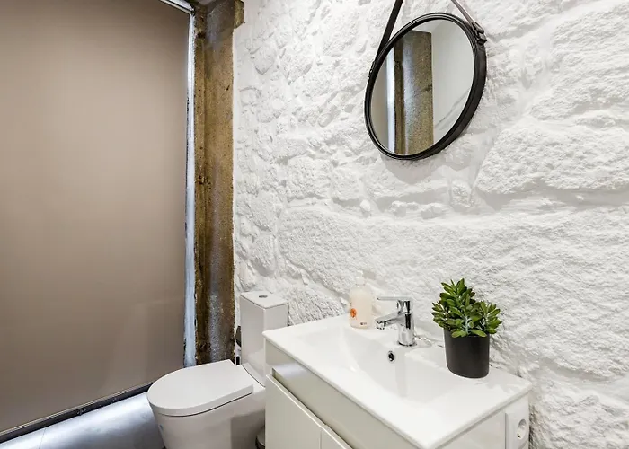 Guestready - Caldeireiros Apartman Porto