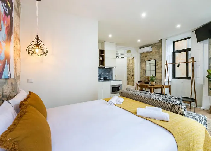 Guestready - Caldeireiros Apartmán *